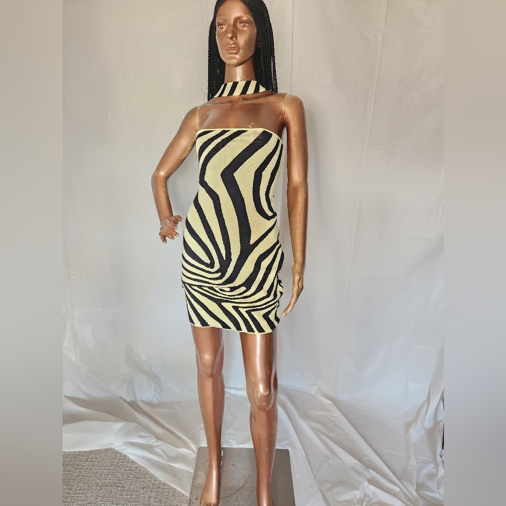 Zebra Print Bodycon Mini Dress w/ Choker Neck - Picture 7 of 13